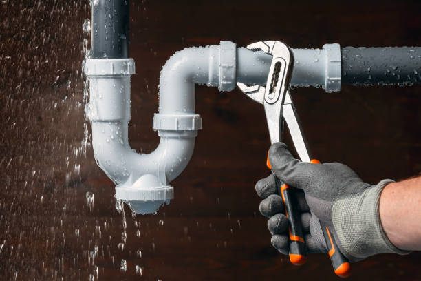 Professional Leak Detection technician working in Easton, PA